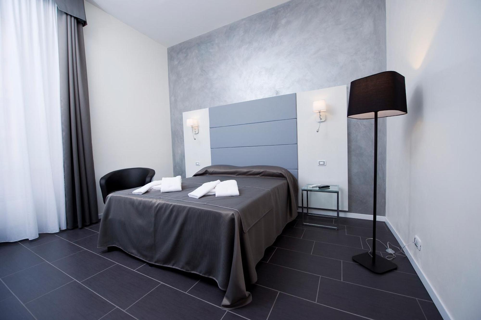 Grey&White Otel Roma Oda fotoğraf