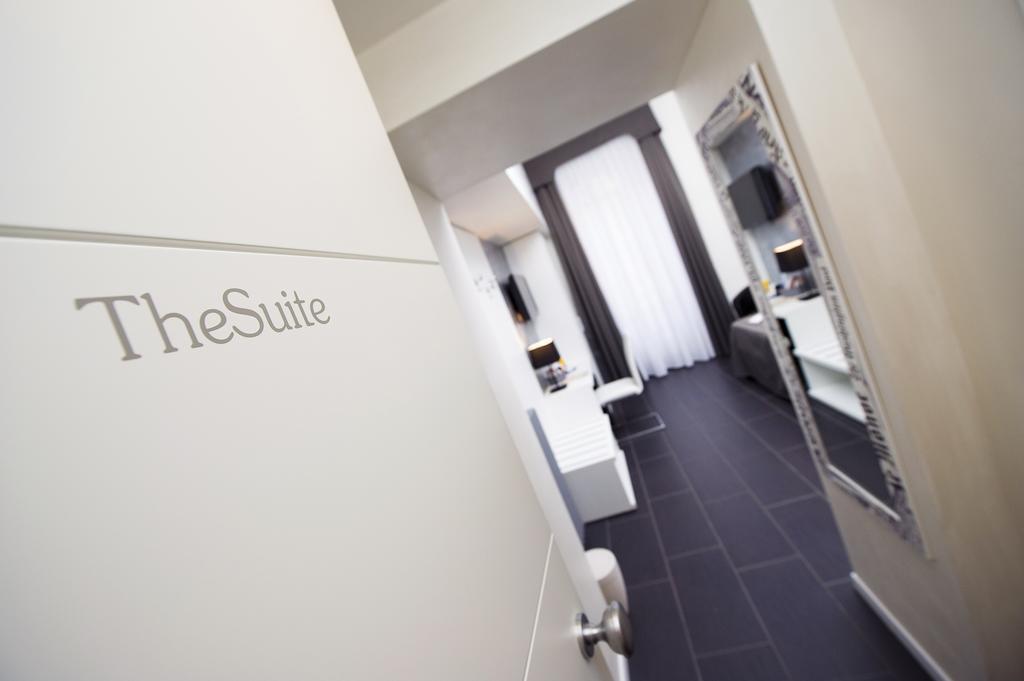 Grey&White Otel Roma Oda fotoğraf